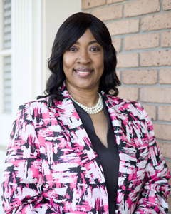 Raquel McGee's headshot